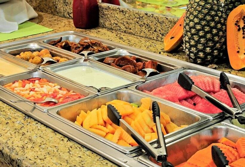 هتل Holiday Inn Uruapan, An Ihg