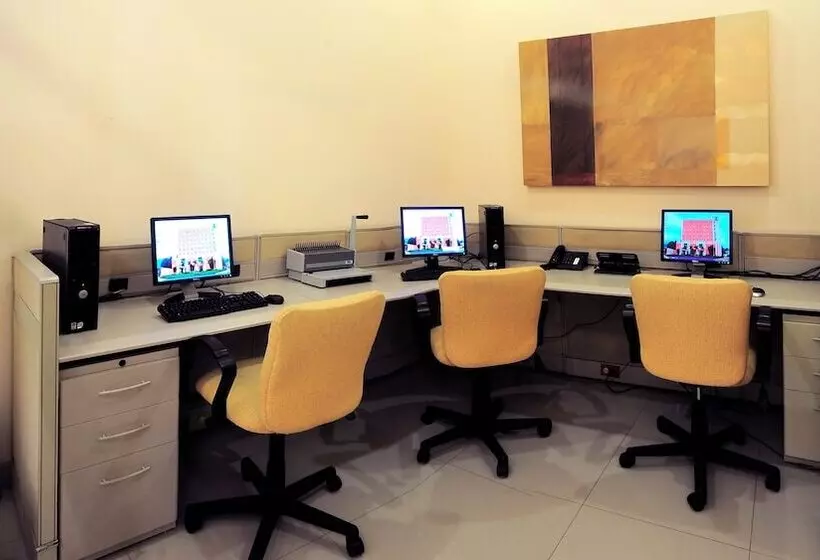 Otel Holiday Inn Uruapan, An Ihg