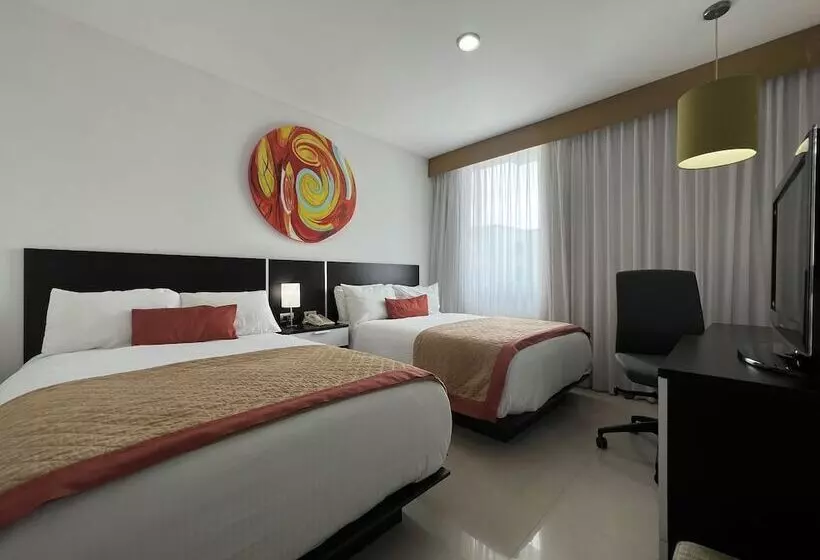 בית מלון כפרי México Plaza Irapuato