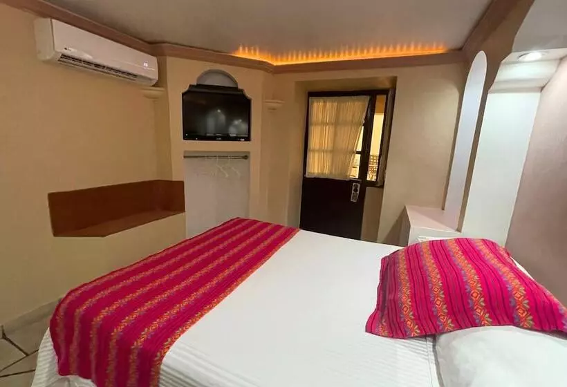 فندق Real Catedral