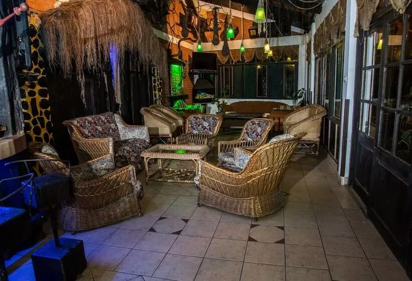 هتل Rio Selva Resort Yungas