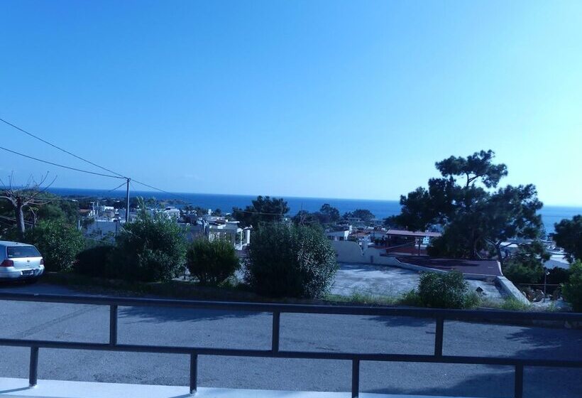 Marianthi Studios & Apartments