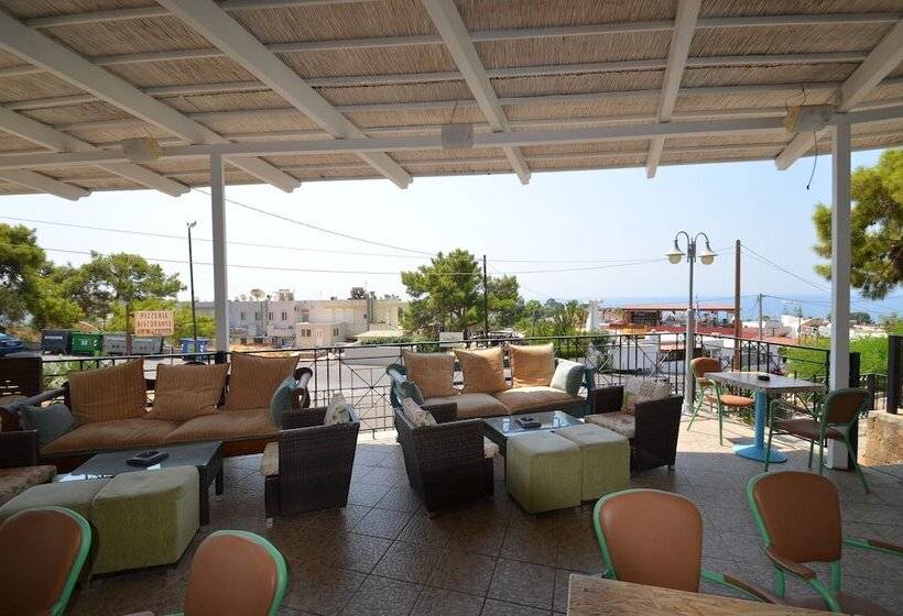 Marianthi Studios & Apartments