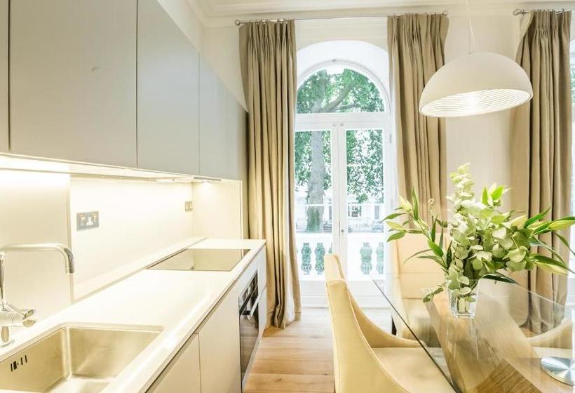 Royal Residence Elegant 2 Bedroom  Talbot