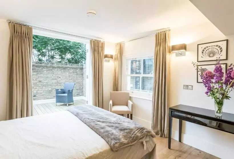 Royal Residence Elegant 2 Bedroom  Talbot