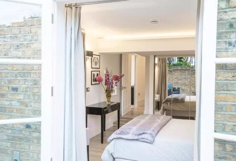 Royal Residence Elegant 2 Bedroom  Talbot