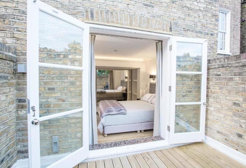 Royal Residence Elegant 2 Bedroom  Talbot