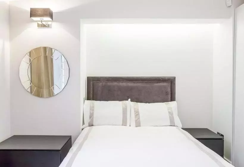 Royal Residence Elegant 2 Bedroom  Talbot