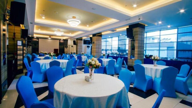 Facade By Hotel Fina