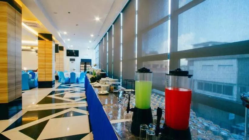 Facade By Hotel Fina