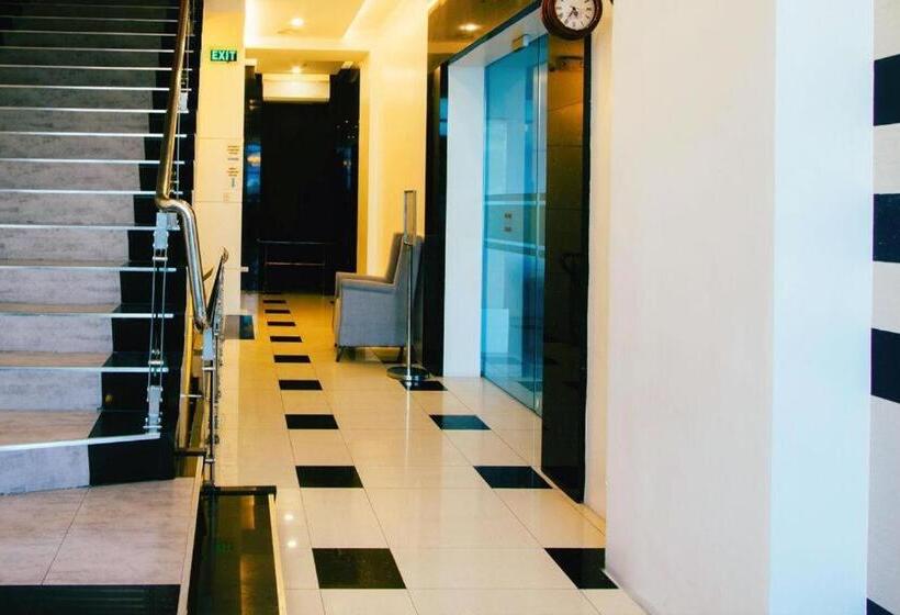 Facade By Hotel Fina