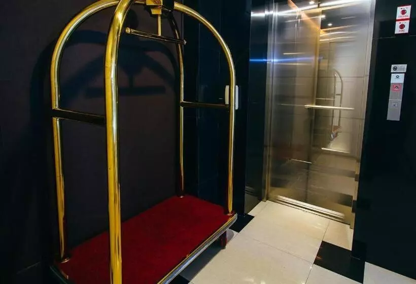 Facade By Hotel Fina