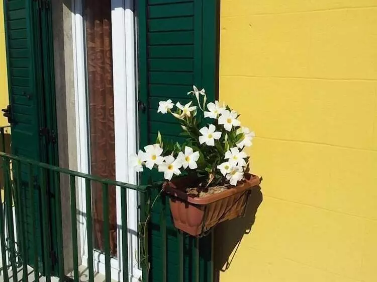 Hotelli B&b Caporlando