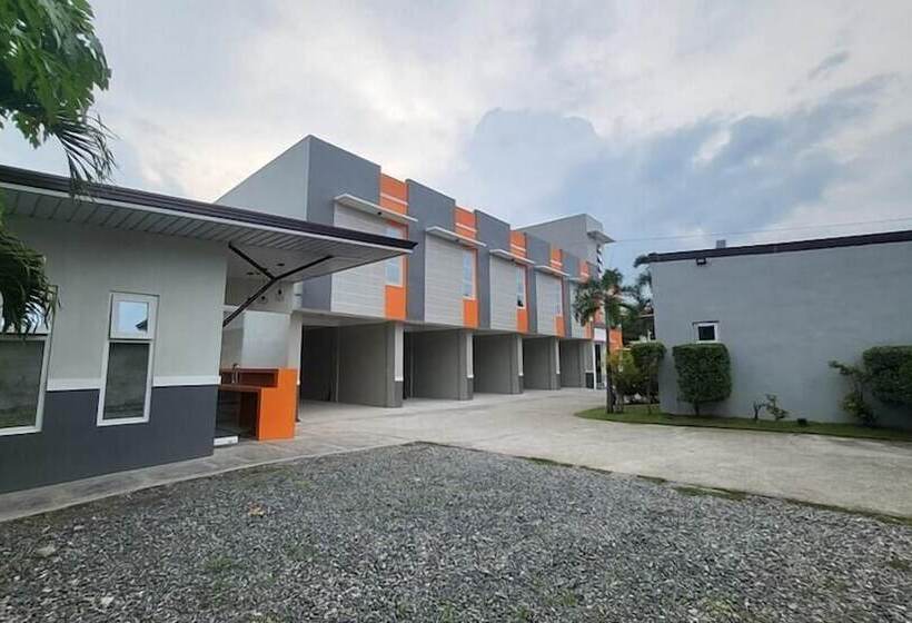 בית מלון כפרי Wildflower Inn