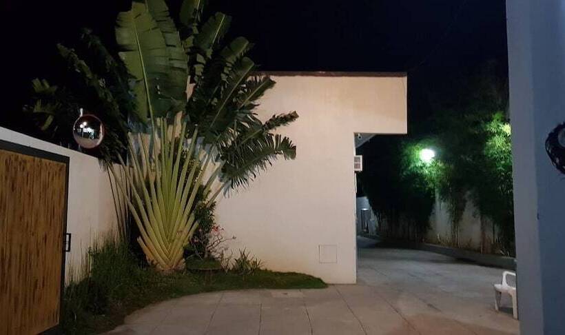 בית מלון כפרי Wildflower Inn