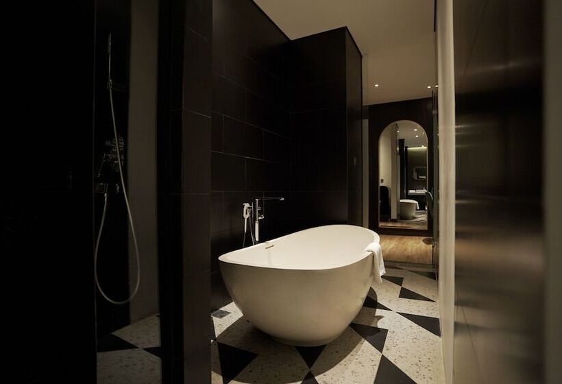 Awann Sewu Boutique Hotel And Suite Semarang