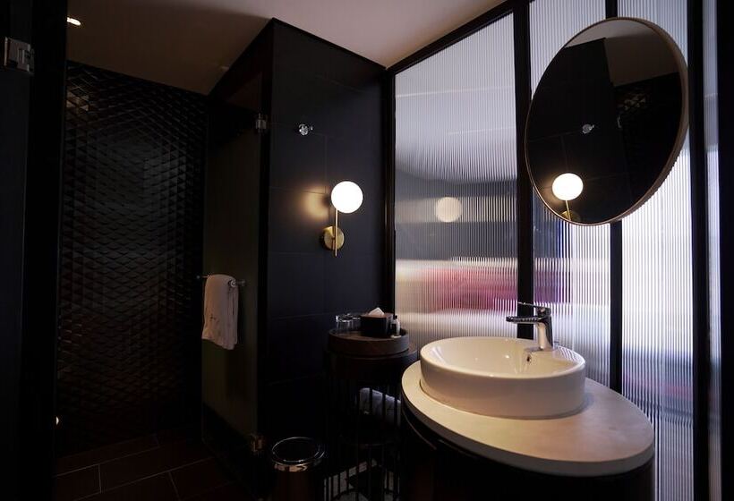 Awann Sewu Boutique Hotel And Suite Semarang