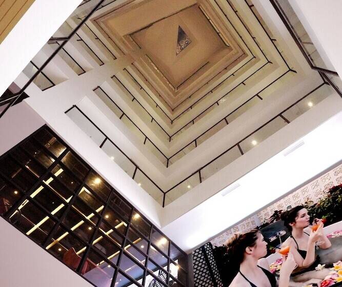 Awann Sewu Boutique Hotel And Suite Semarang