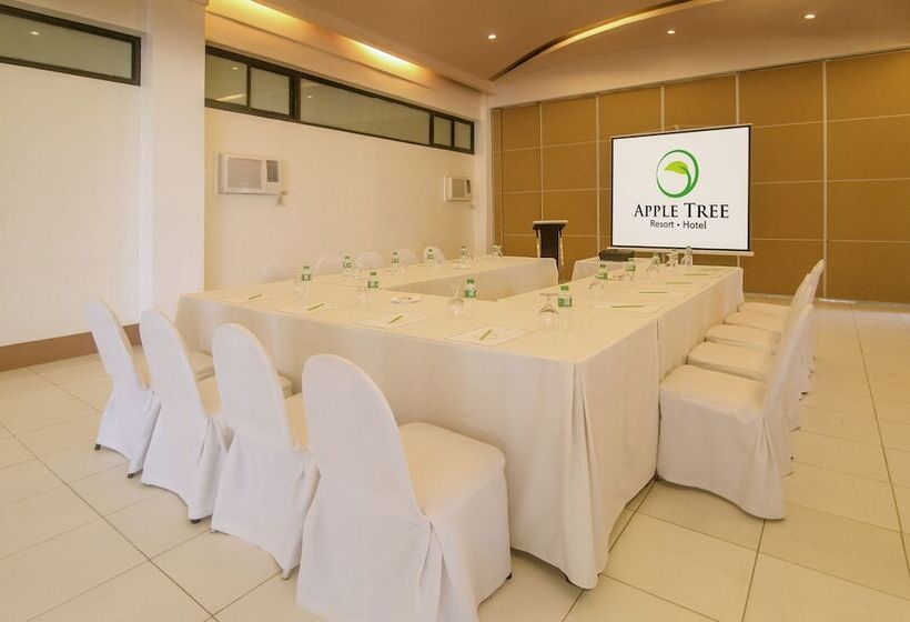 Hotel Apple Tree Resort And
