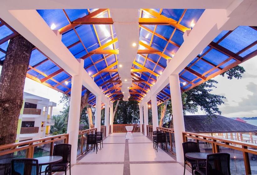 Hotel Apple Tree Resort And