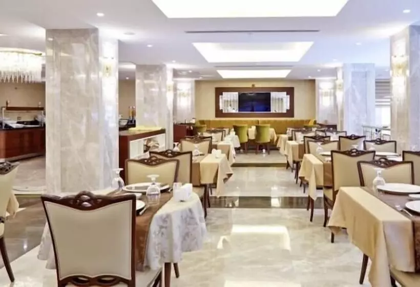 ホテル Real Konak