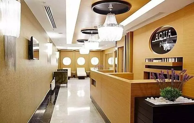 ホテル Real Konak