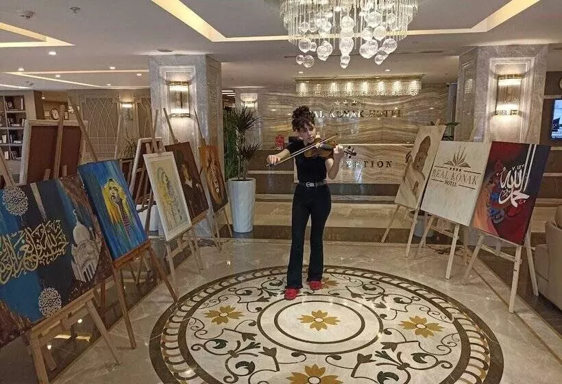 ホテル Real Konak