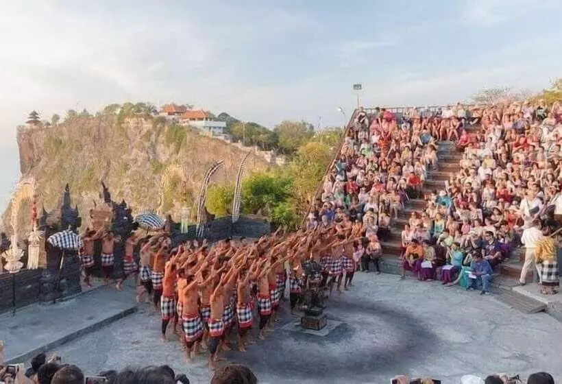 ペンション Adi Abian Villas