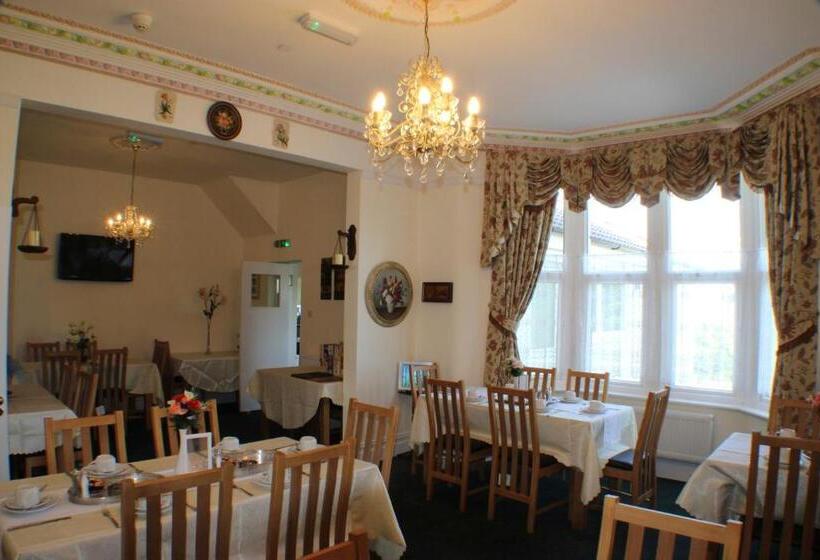 펜션 Filton Guest House