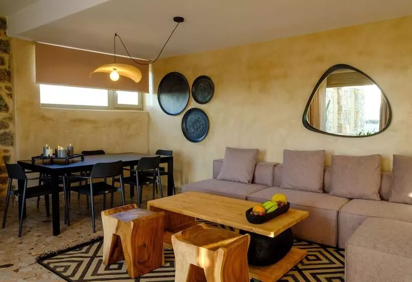 ペンション Vrachos Suites Mykonos