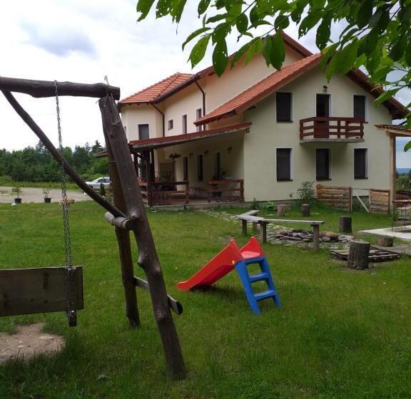 Pensiunea Rozelor Stațiunea Climaterică Sâmbăta