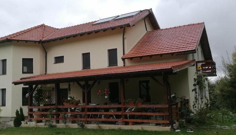 Pensiunea Rozelor Stațiunea Climaterică Sâmbăta