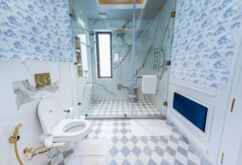 The Manor Luxury Apartments