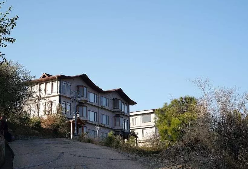 The Manor Luxury Apartments