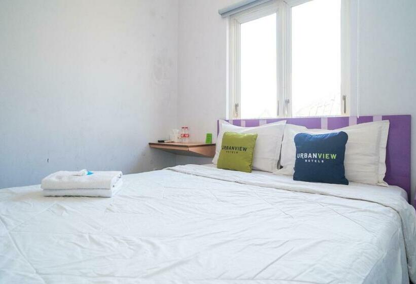 Urbanview Hotel Fif Fa Syariah Kauman Malang