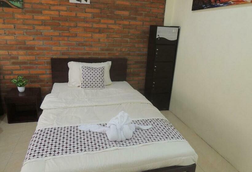 Hotel Srikayah Syariah By Ndalem Beong