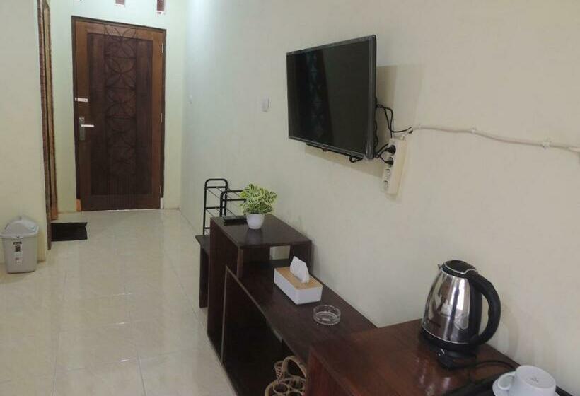 Hotel Srikayah Syariah By Ndalem Beong