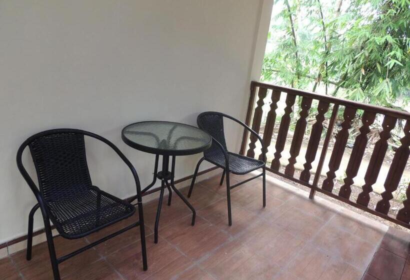 Hotel Srikayah Syariah By Ndalem Beong