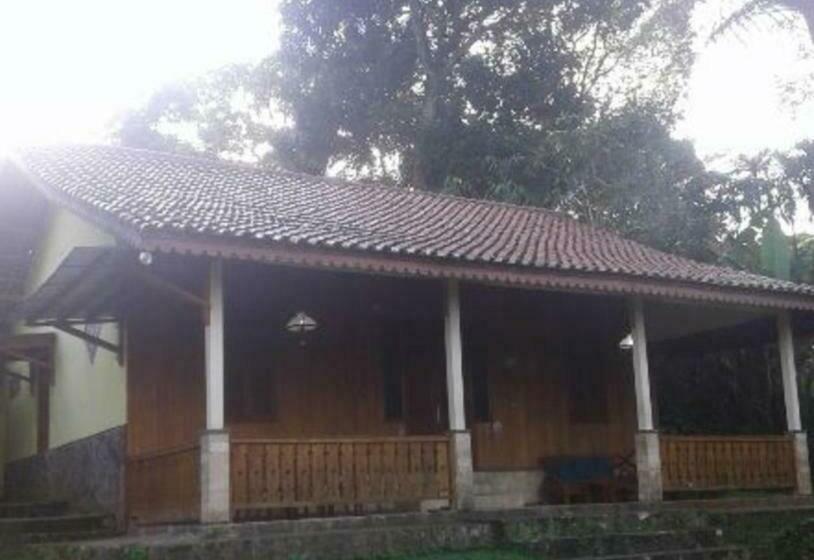 בית מלון כפרי Villa Permata