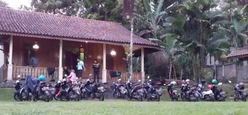 בית מלון כפרי Villa Permata