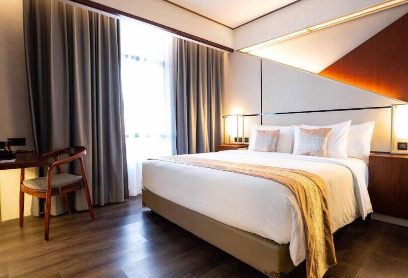 Rayz Umm Hotel Malang