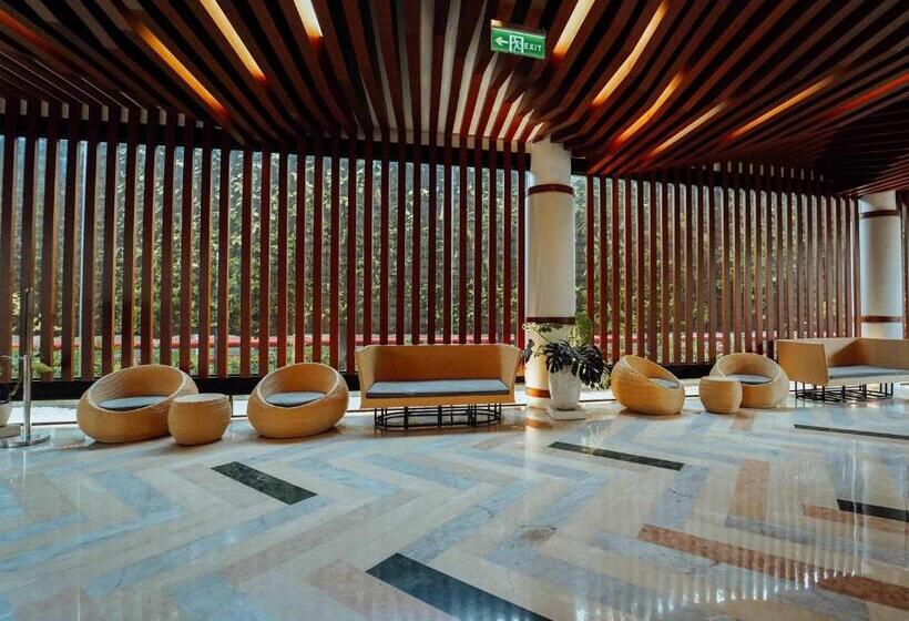 Rayz Umm Hotel Malang