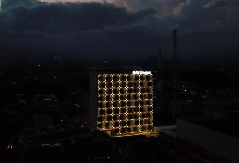 Rayz Umm Hotel Malang