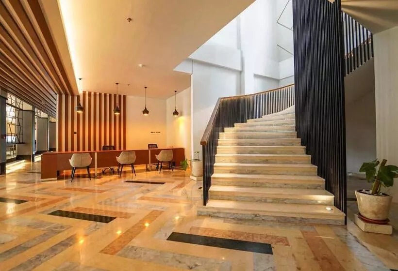 Rayz Umm Hotel Malang