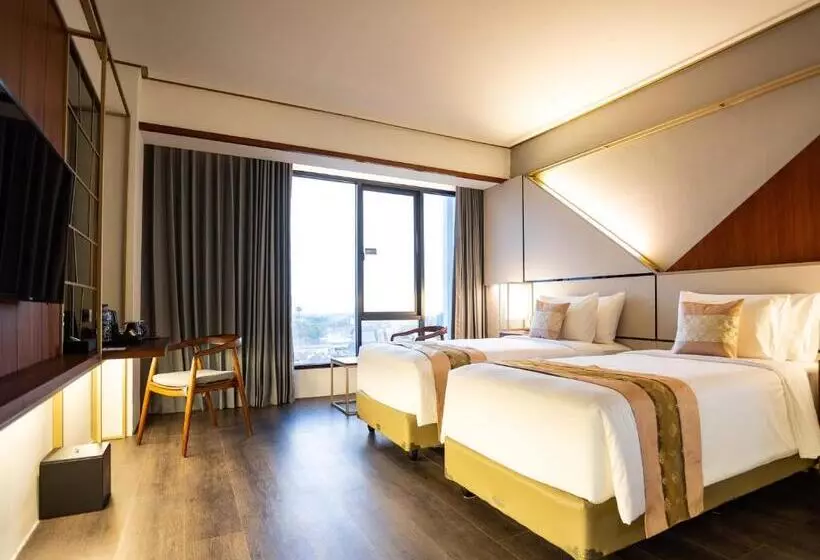 Rayz Umm Hotel Malang