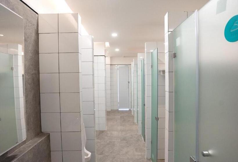 酒店 Bobopod Malioboro, Yogyakarta