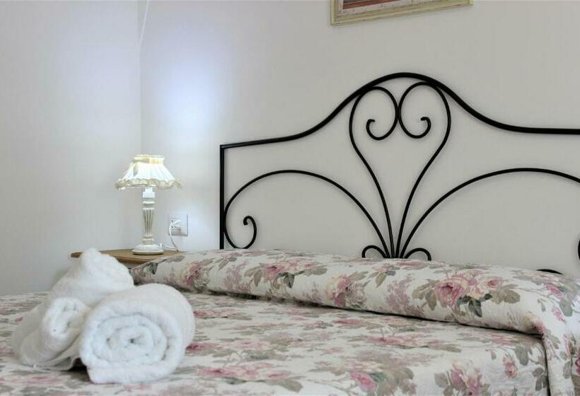 مبيت وإفطار Il Quartino Di Palazzo Maggiore