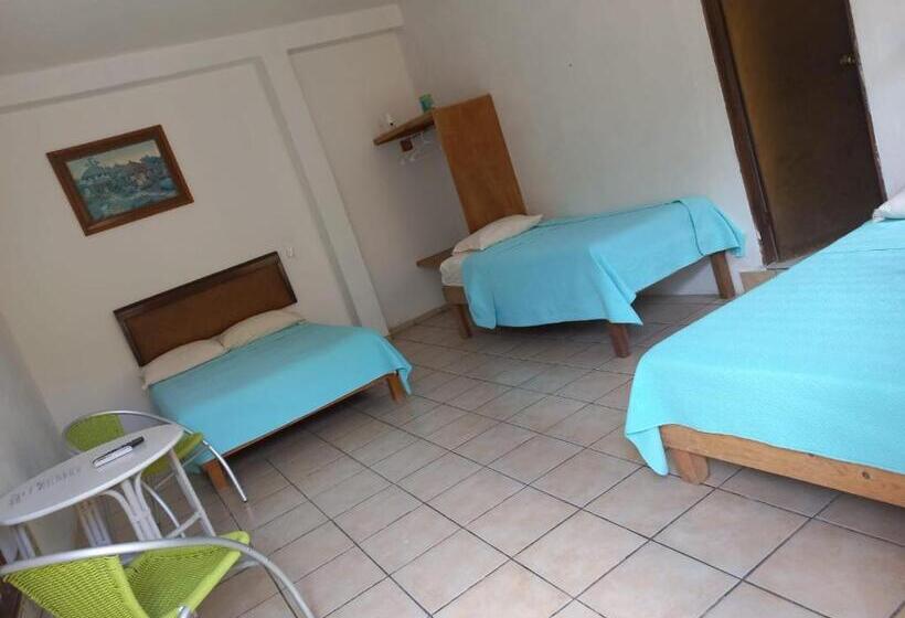 فندق Airport Sleepy Inn