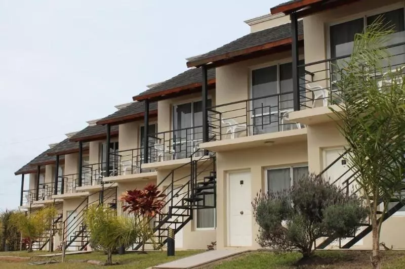 ホテル Brisas Del Lago Apartamentos