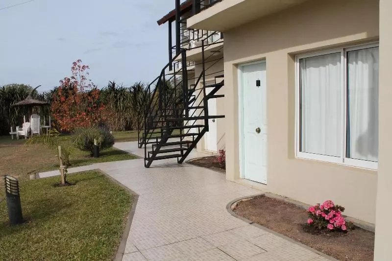 ホテル Brisas Del Lago Apartamentos